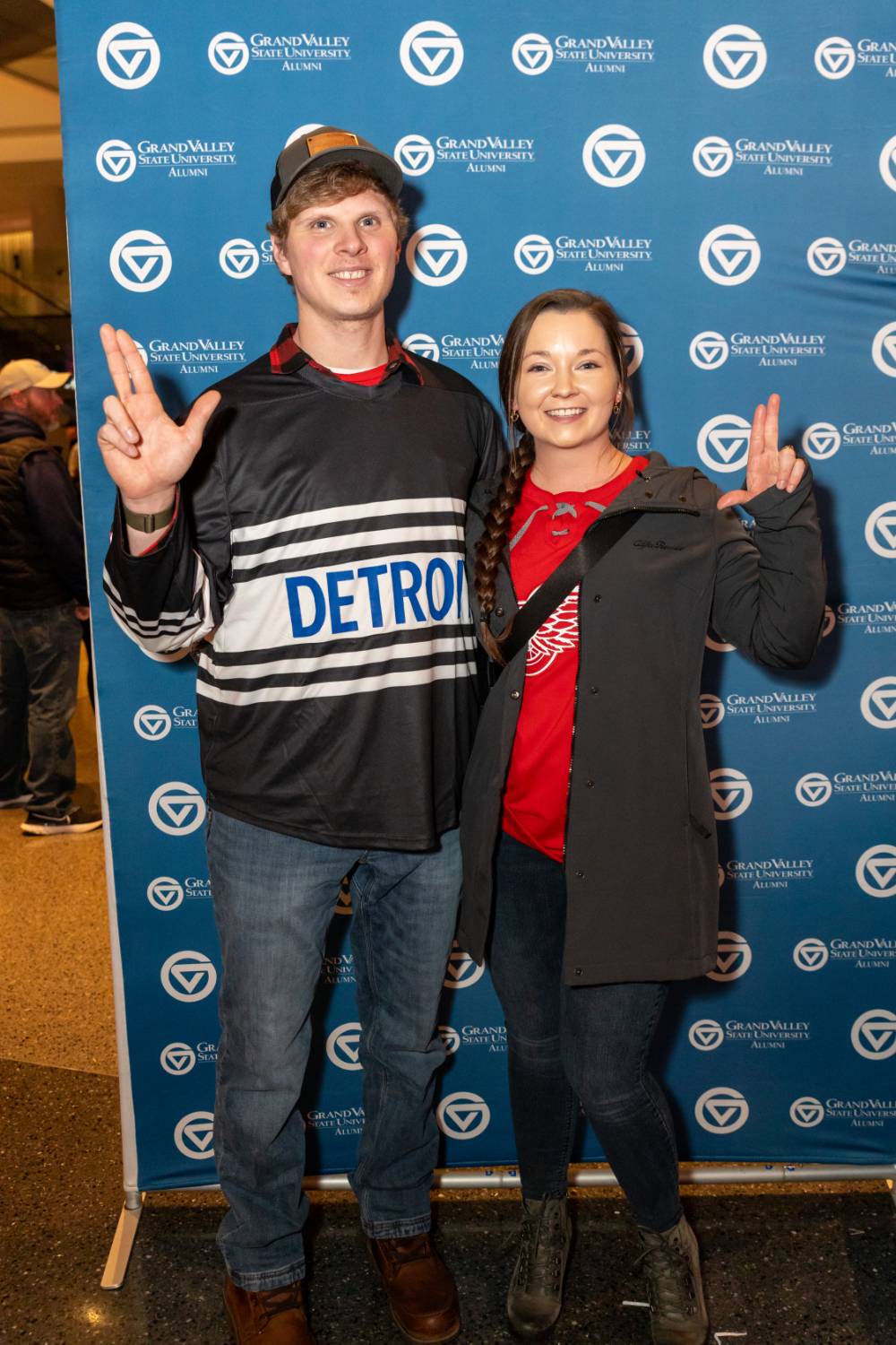 Two alums anchoring up in the lobby.